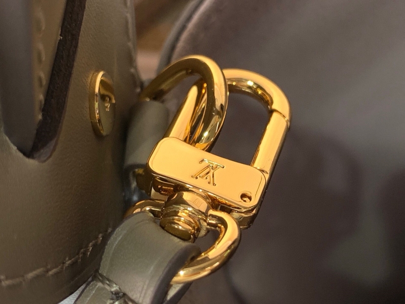 LV Shopping Bags